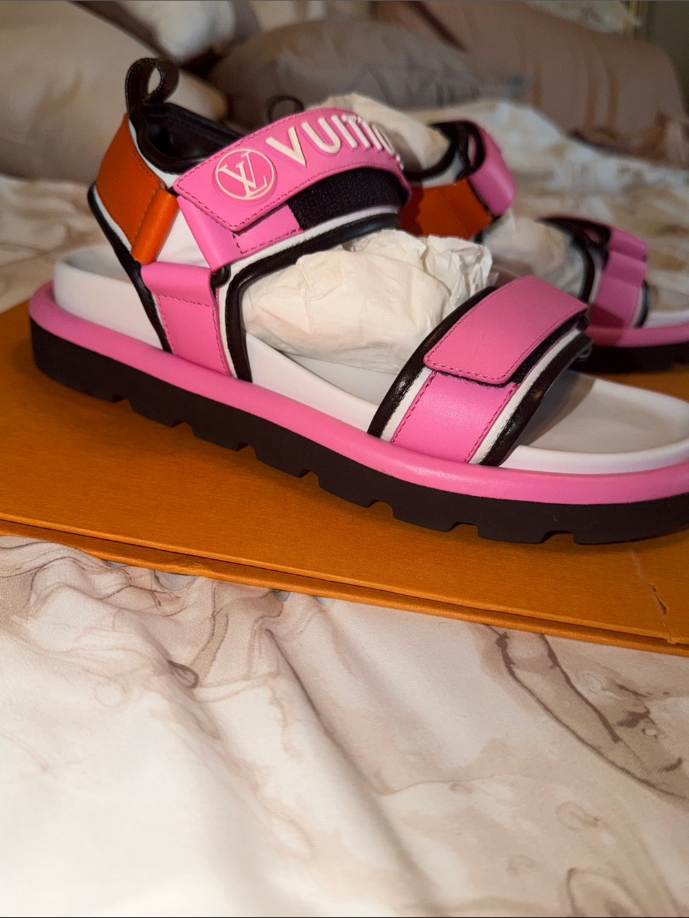 Louis Vuitton Shoes| Louis Vuitton Pool Pillow Comfort Flat Sandals Pink| 40 - Picture 4 of 10